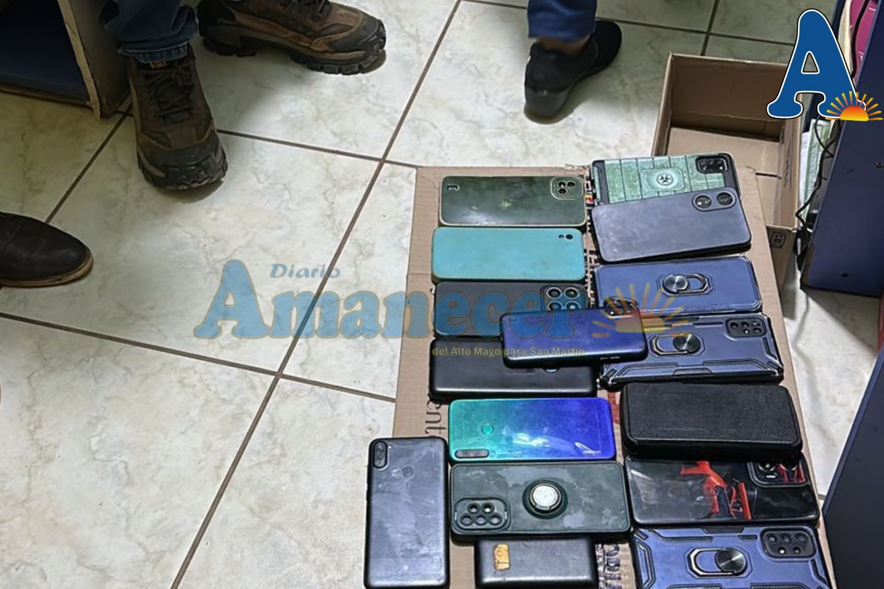 PROHÍBEN USO DE CELULARES PARA INGRESAR A DESPACHO DE ALCALDÍA