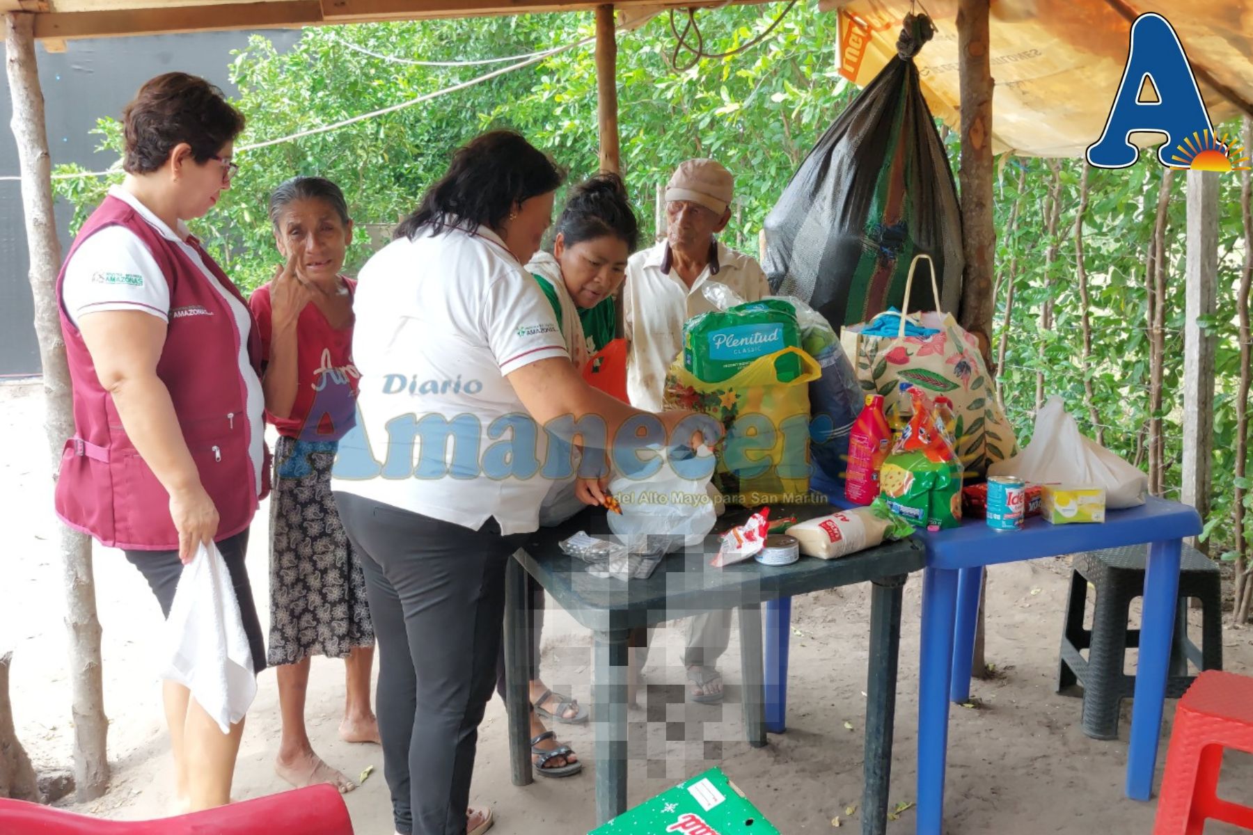 PAREJA DE ANCIANOS EN TOTORILLAYCO SOLICITA AYUDA