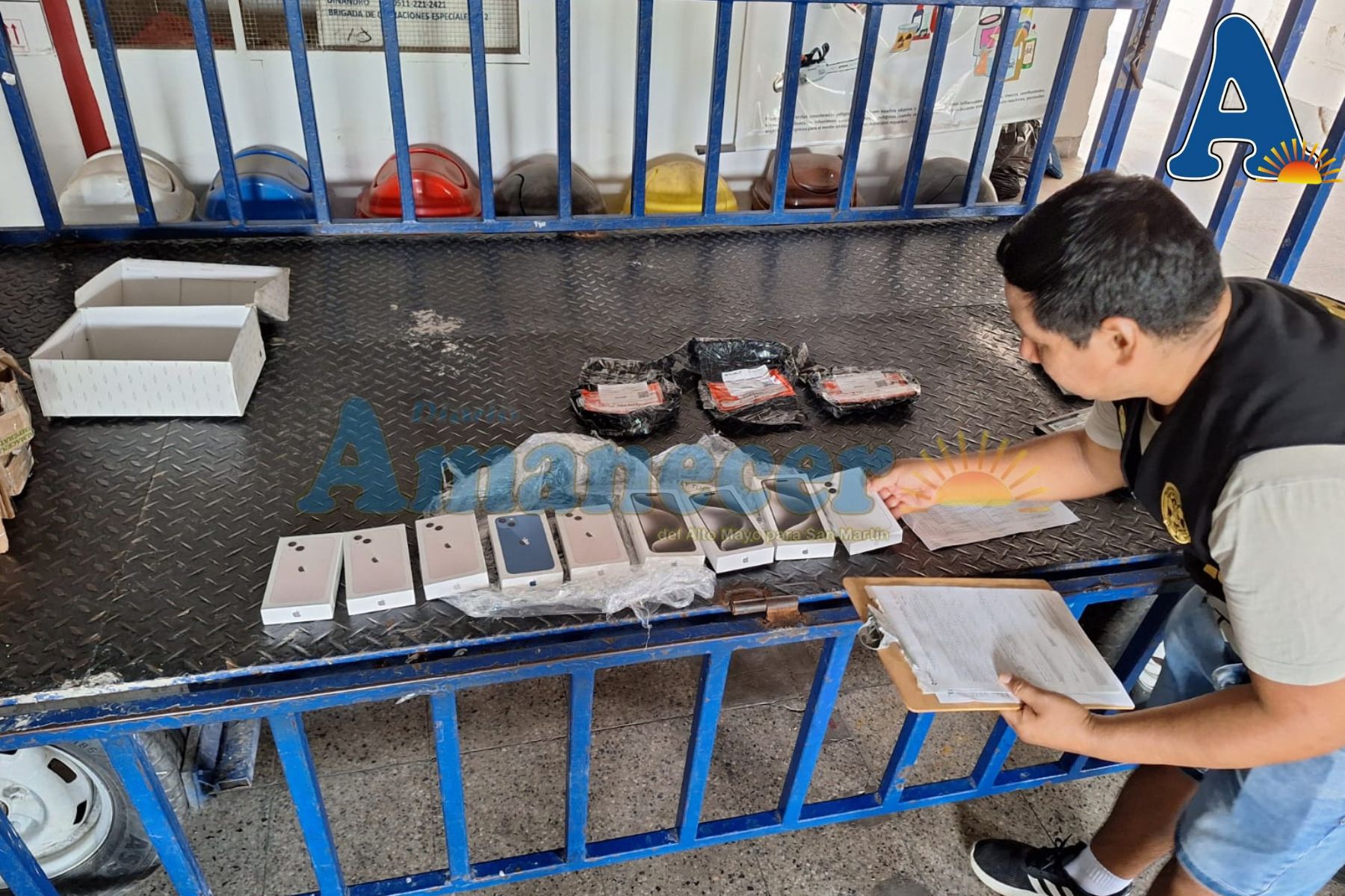 DECOMISAN CELULARES DE ALTA GAMA VALORIZADOS EN CERCA DE S/ 30 MIL