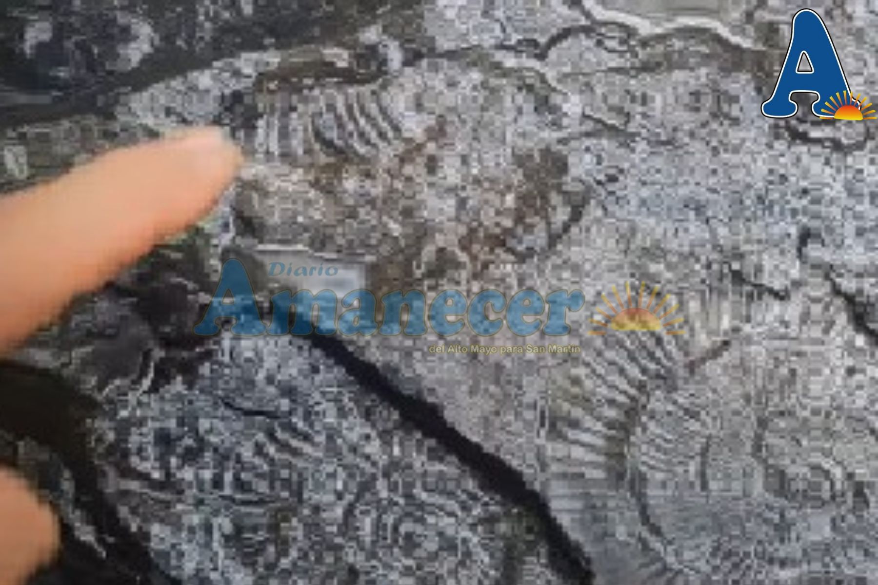 DESCUBREN RESTOS FÓSILES DE AMONITES PETRIFICADOS
