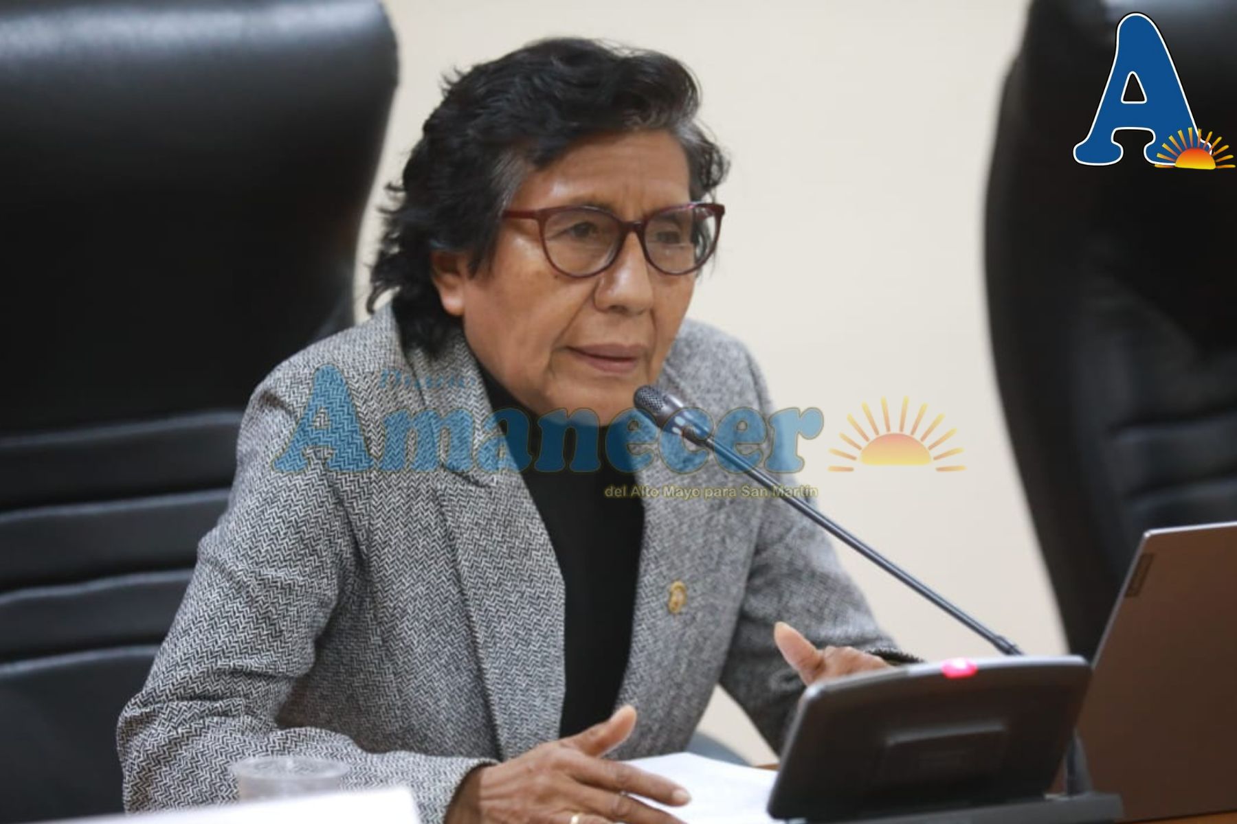DENUNCIAN A CONGRESISTA LUCINDA VÁSQUEZ VELA,