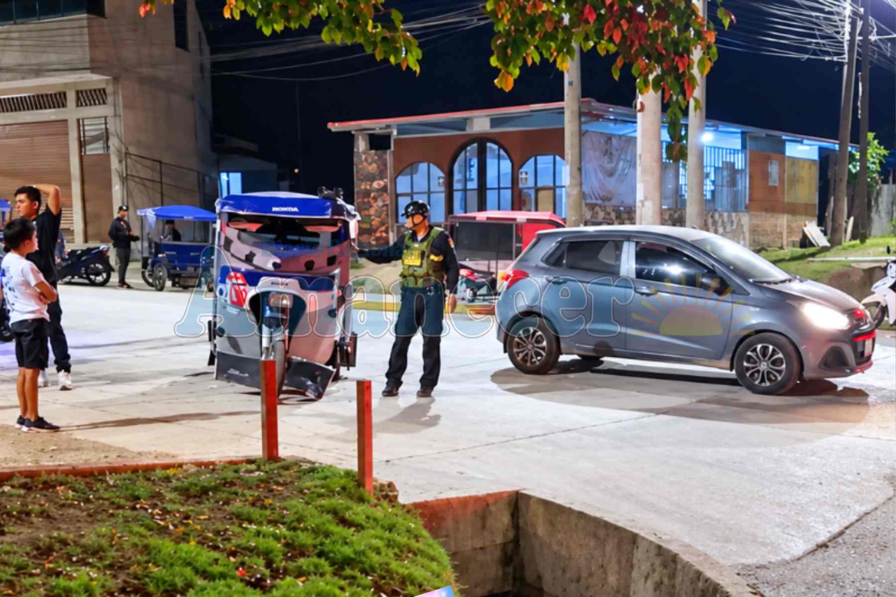 Motocar y motocicleta protagonizan accidente